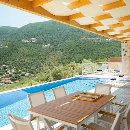 Nona * Sivota (Lefkada)